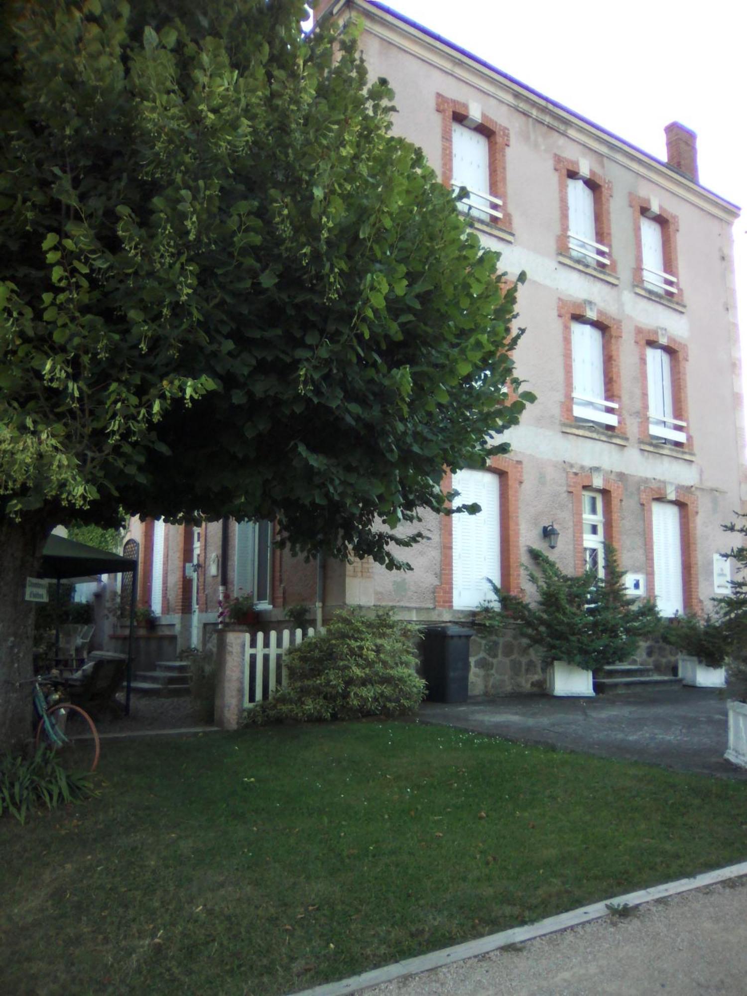 La Ganse Blanche Bed & Breakfast Usson-en-Forez Eksteriør bilde