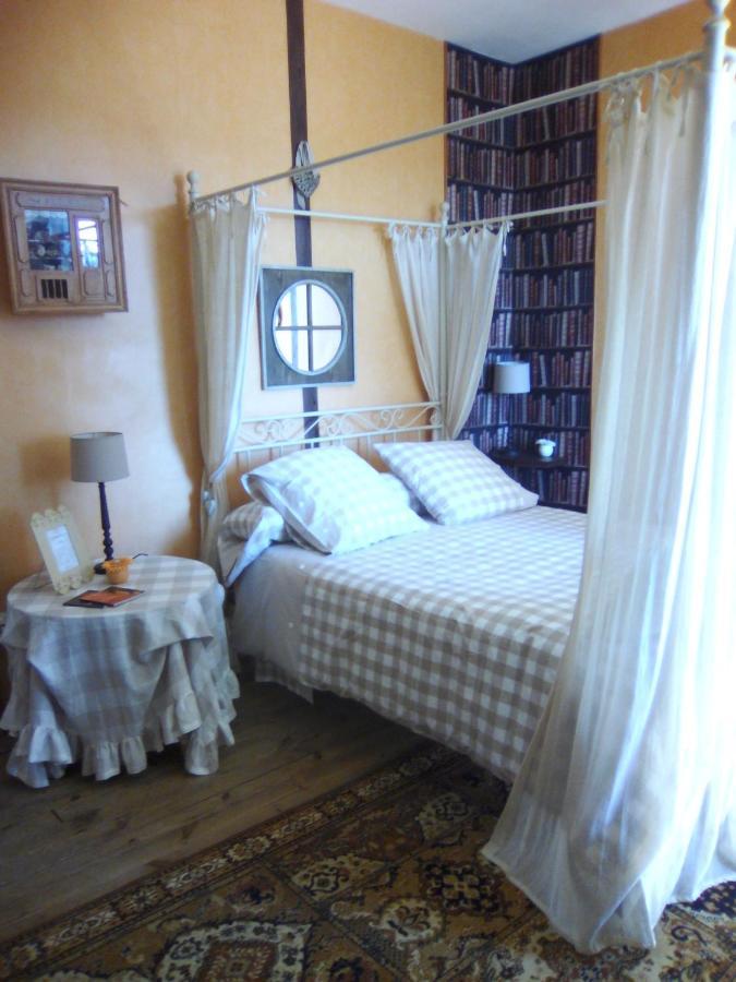 La Ganse Blanche Bed & Breakfast Usson-en-Forez Eksteriør bilde